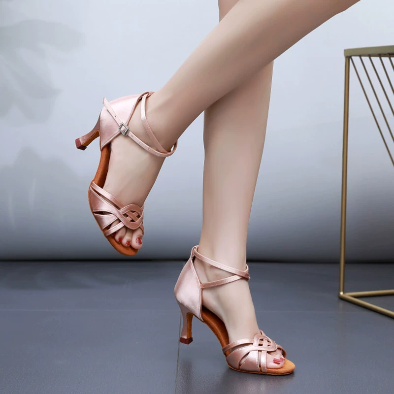 Really Silk Adult high -heeled Latin Dance Shoes Forging Flag Dance Shoes National Standard Women's Foreign Trade Dance Practice Shoes
