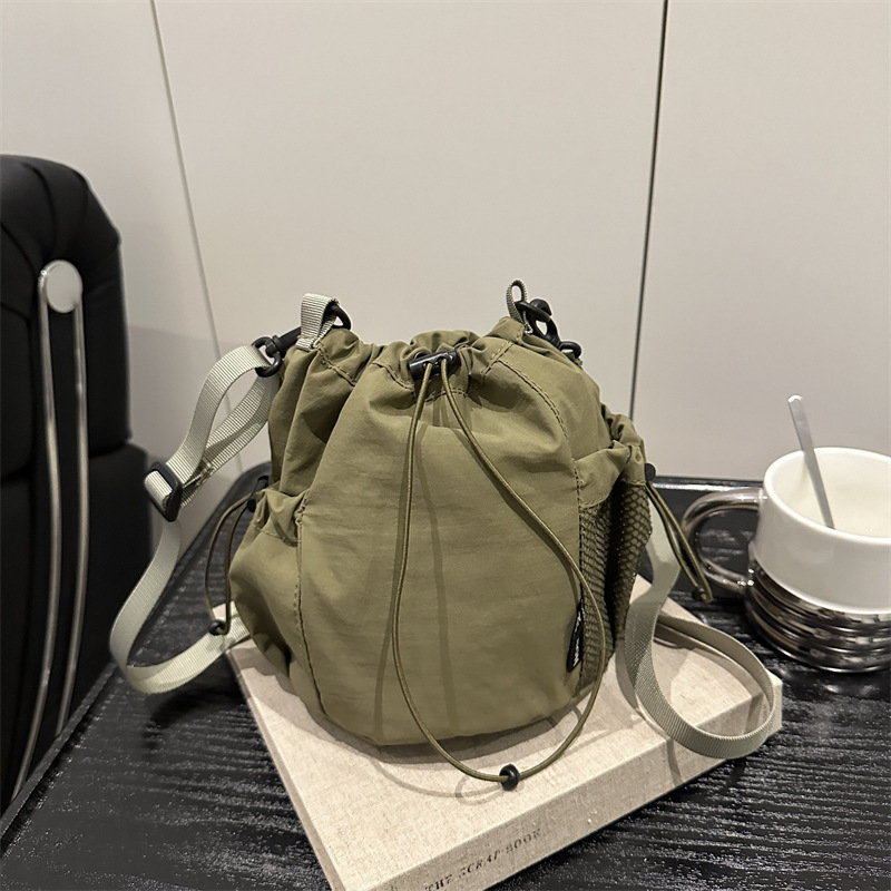 Drawstring Bucket Bag Simple Casual Versatile Shoulder Handbag_voghion.com