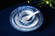 釉下彩创意中式青花瓷碗碟家用陶瓷饭碗7寸菜盘大碗鱼盘套装餐具