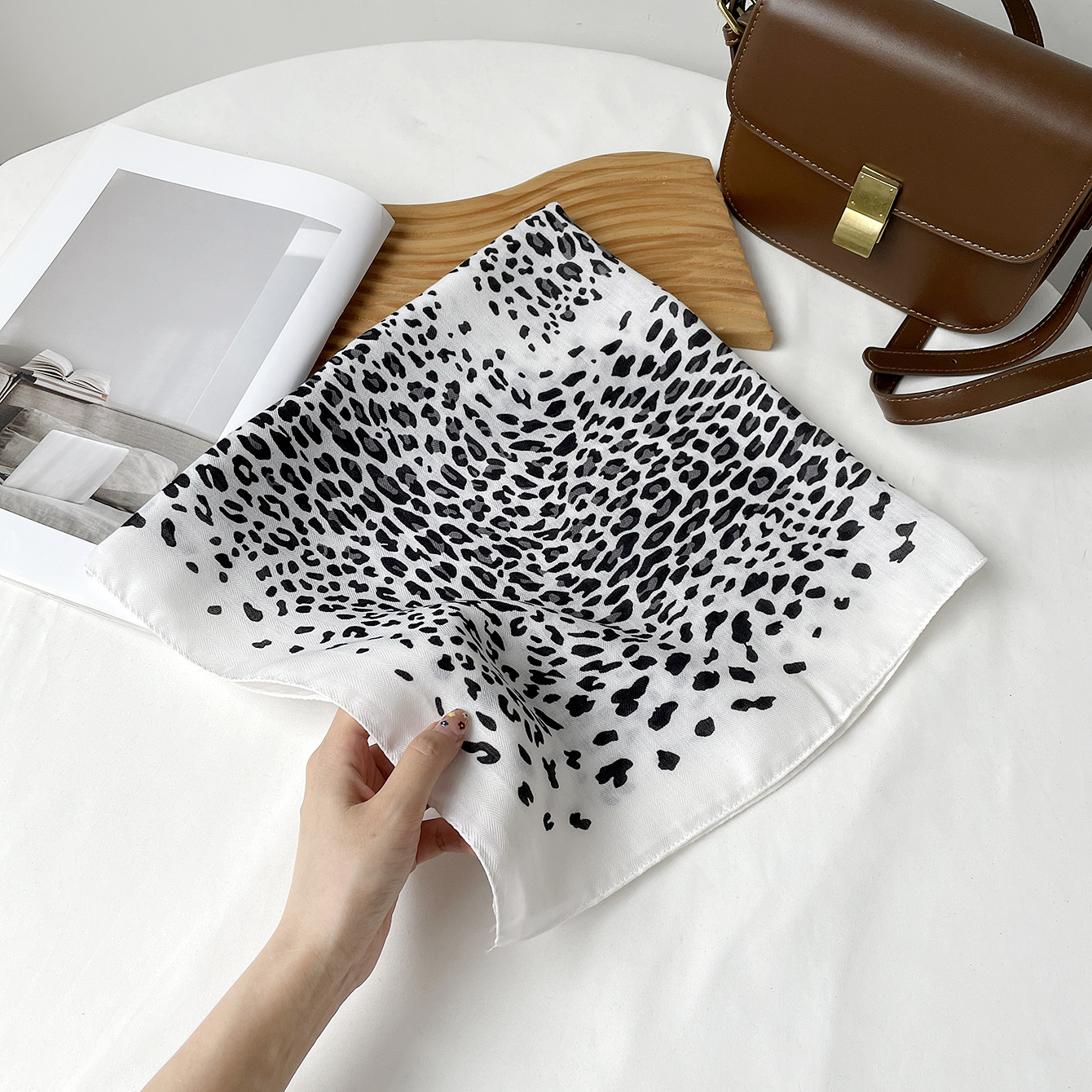 Rz6565-white background / 68*68cm