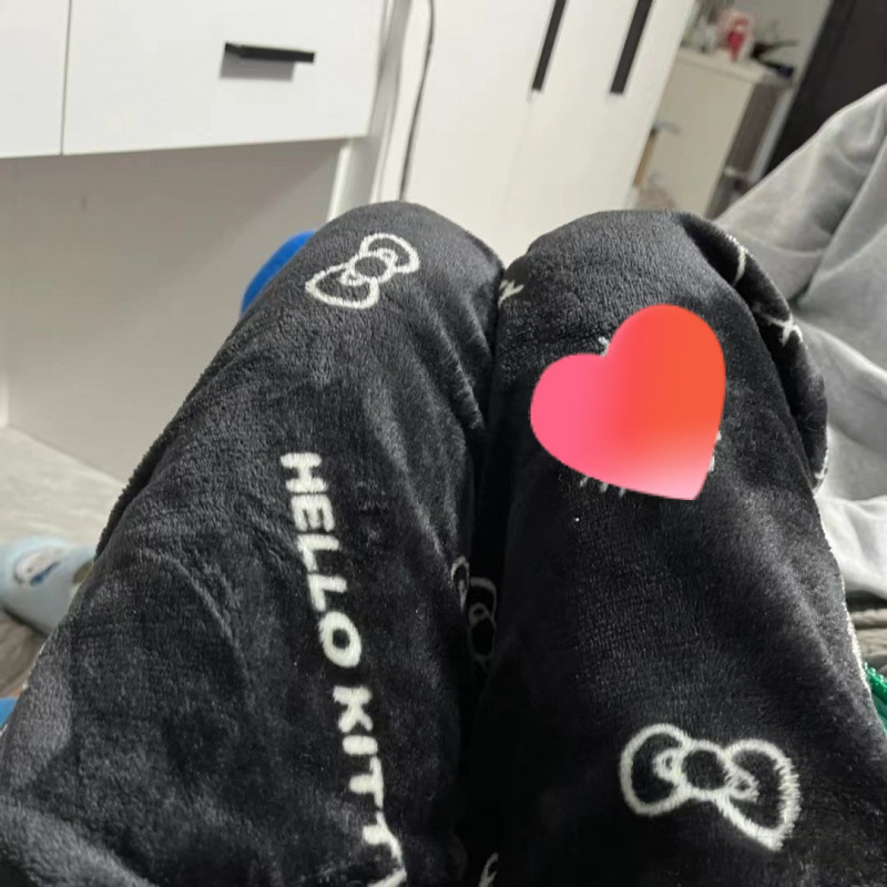 Dibujos animados KT gato pijama de franela pantalones gruesos de otoño e invierno de las mujeres