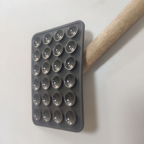 Thickened by 10g 24-particle square silicone suction cup for mobile phones, tablets, computers, cases, and covers, with LOGO silk-screening available