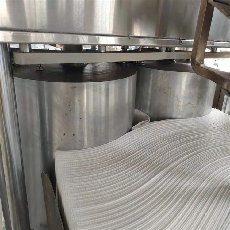 1生产一次性床单机器设备 无纺布医院床位专业床单折叠机成型机