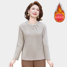 新款酒红色毛衣女秋冬中年妈妈宽松大码洋气钉珠加绒加厚打底衫厚