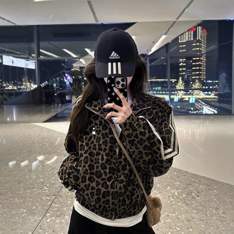 American retro leopard print stand-up collar cardigan sweatshirt for women, 2026 autumn new style, loose striped casual zip-up jacket