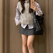 法式秋季学院风套装灰色圆领针织毛衣马甲叠穿衬衫入秋搭配女穿搭