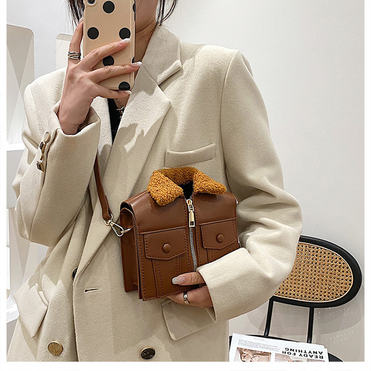 Women's Small Pu Leather Solid Color Fashion Square Magnetic Buckle Crossbody Bag display picture 4