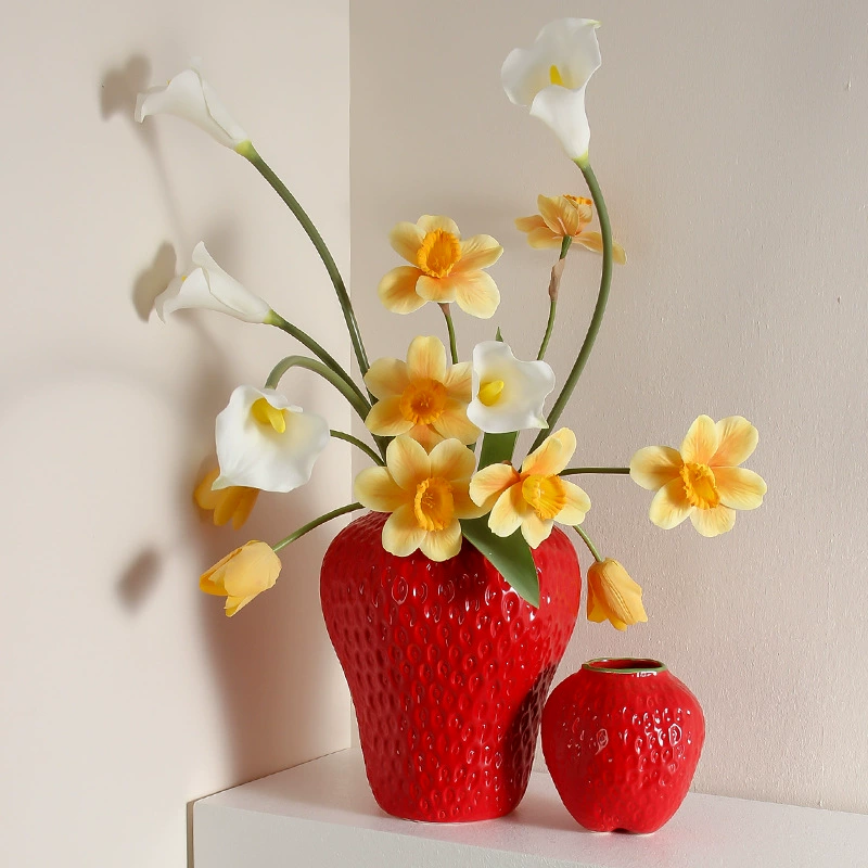 Ceramic Strawberry Vase, ins style, hydroponic display, textured surface, two sizes