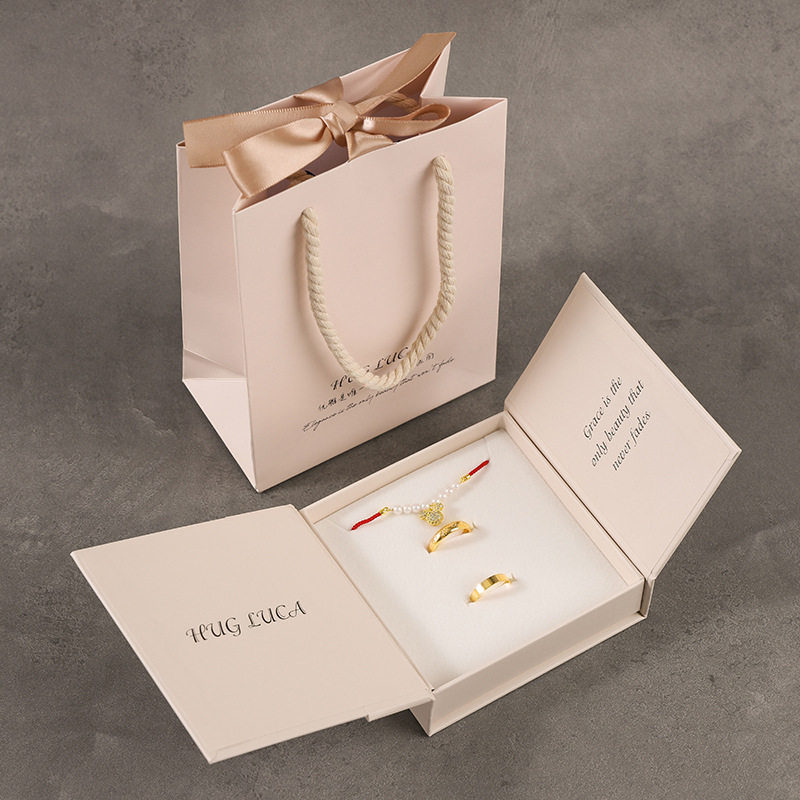 Yisheng Packaging Bag Paper Bag Custom Gift Bag Printing Shopper Paper Bag Paper Bag High Quality Paper Bag with Handle