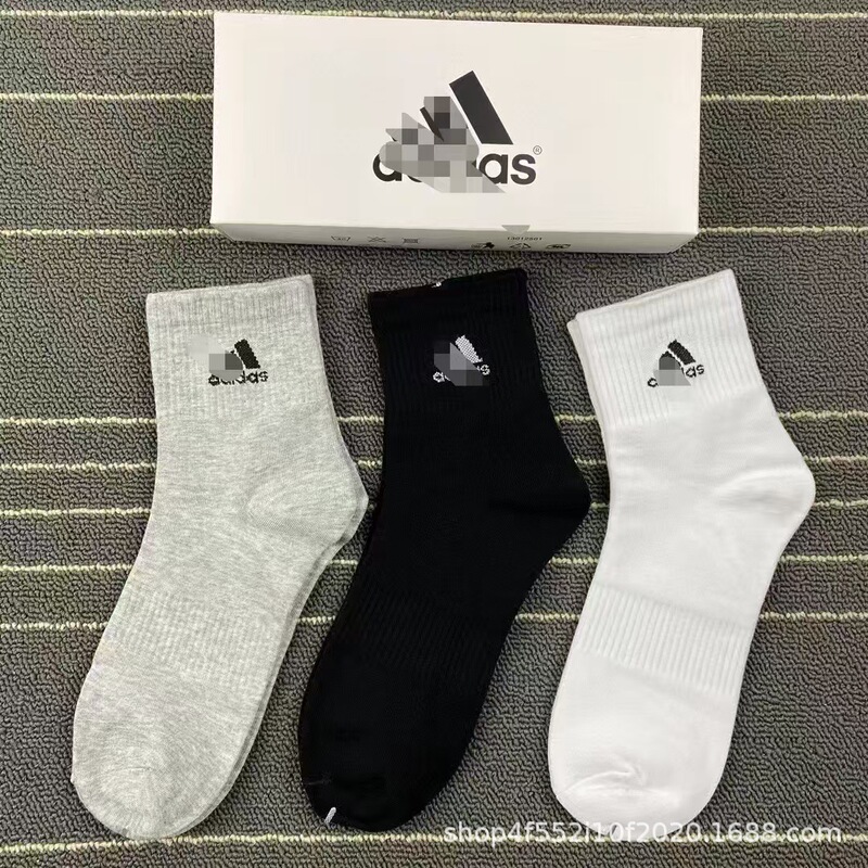 Adidas Clover Mid-Calf Socks for Men and Women Ad Cotton Sports Socks Breathable Sweat-Absorbent Short Tube Boxed Three-Stripe Basketball Socks