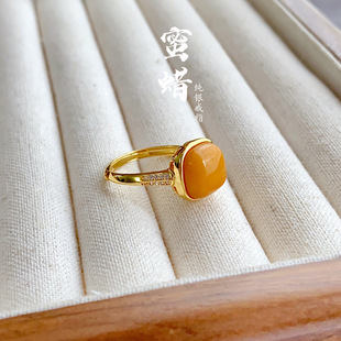 Natural old beeswax ring S925 silver set amber beeswax ring lady sugar fidelity high goods can be identification certificate