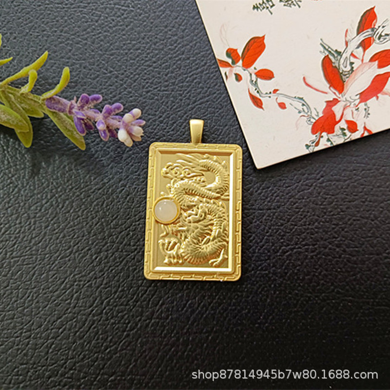 구슬 누드 펜던트 (37*26mm) 를 연주하는 Hetian 옥 광장 브랜드 용