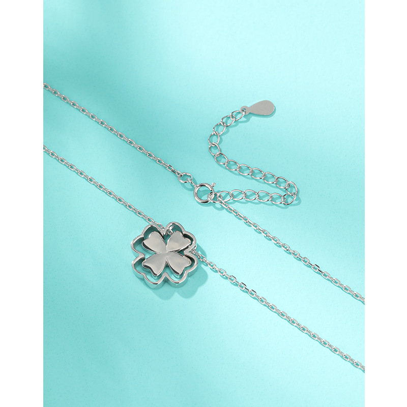 925 plata esterlina collar de cuatro hojas para mujeres de nicho versátil simple colgante de flores coreana cadena de clavícula para el Día de la Madre