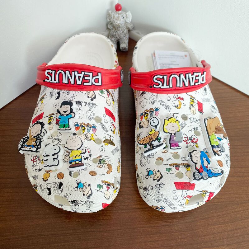 Snoopy Clogs Children's Shoes Closed-Toe Slippers Beach Shoes Unisex Non-Slip Sandals Wholesale Cross-Border Shipping Snoopy Clogs Children's Shoes Closed-Toe Slippers Beach Shoes Unisex Non-Slip Sandals Wholesale Cross-Border Shipping