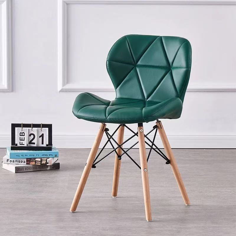 짙은 녹색 가죽