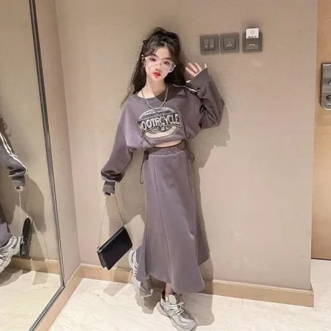 女童秋装时髦炸街休闲套装2023新款韩版字母短款卫衣半身裙两件套