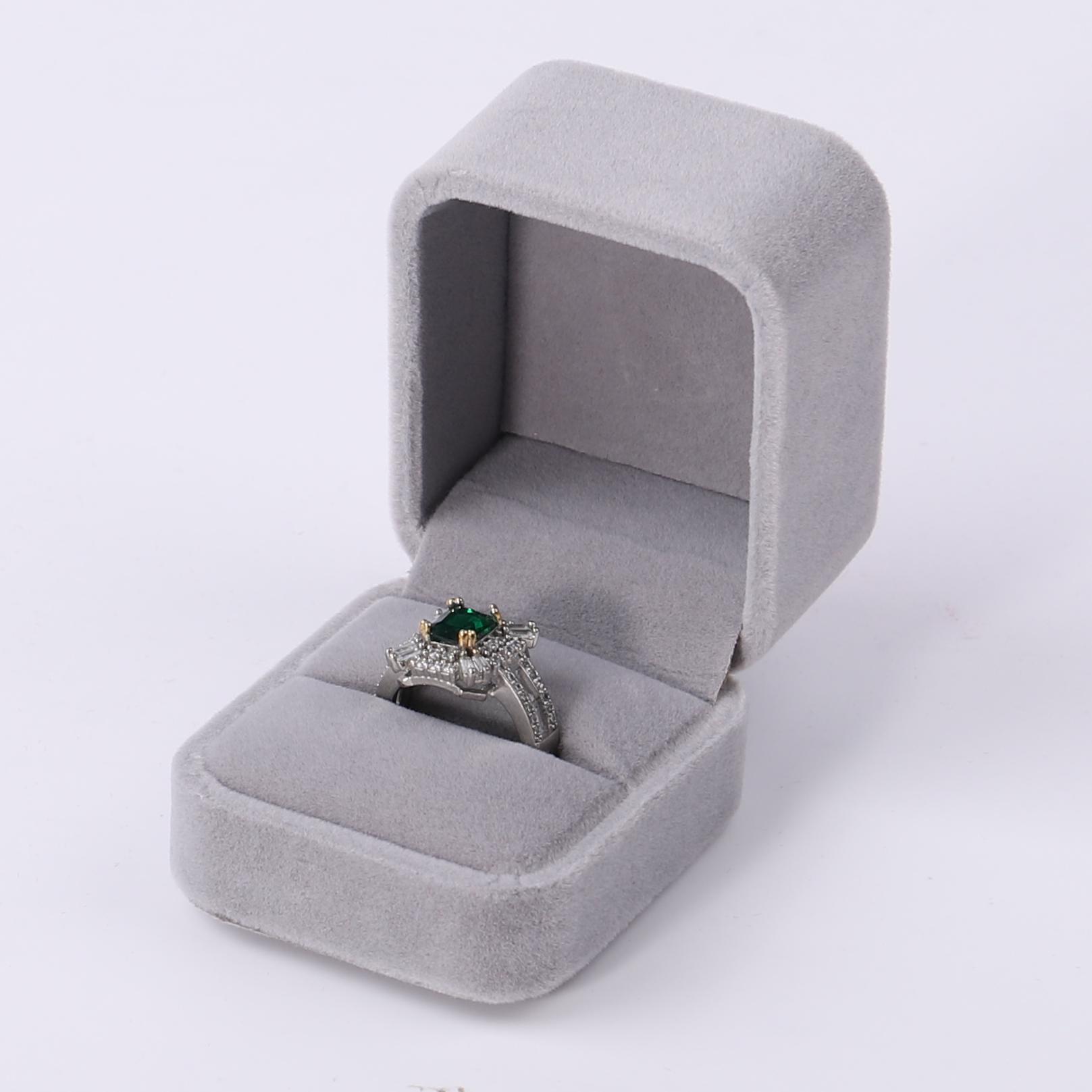 Fuente fábrica venta directa franela joyería caja de embalaje collar pendientes caja de anillo pulsera colgante caja de cadena de mano al por mayor