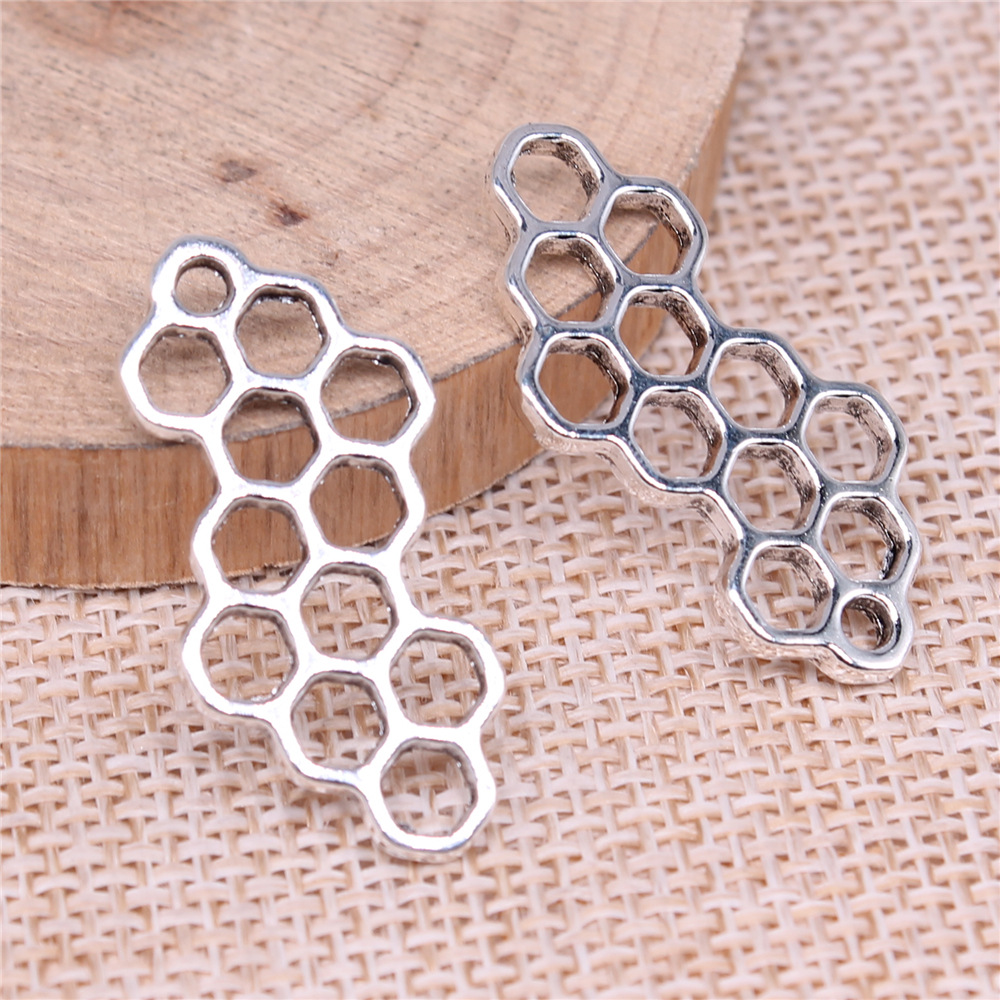 1 Piece Alloy Honeycomb Pendant Retro display picture 1