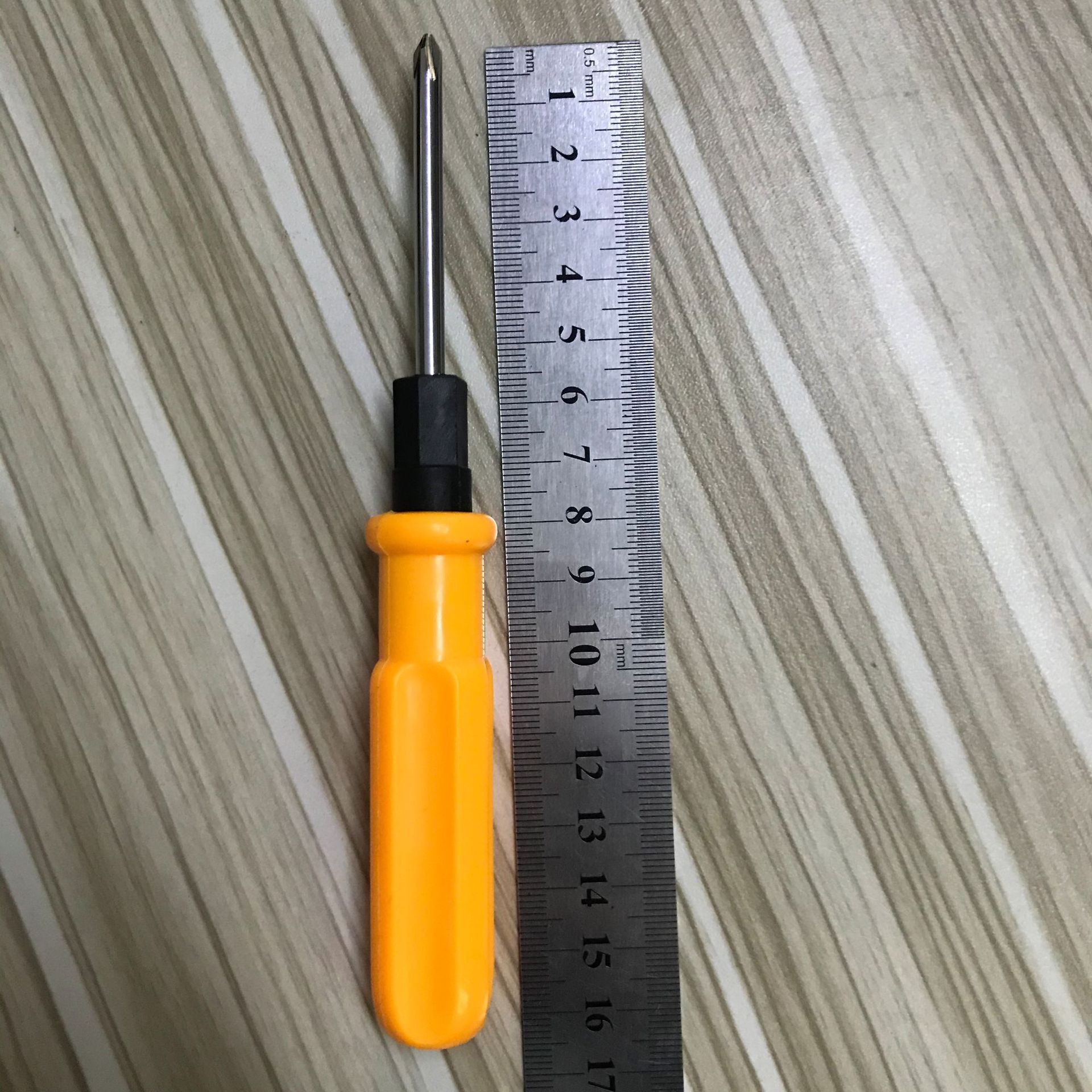 Fabricante de doble uso destornillador 3cm de doble uso 5cm de doble uso 6cm de doble uso destornillador de mango amarillo