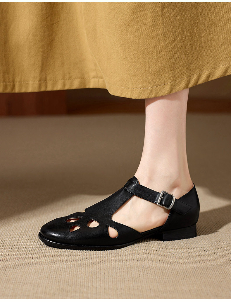 Sandal nữ da bò đục lỗ quai chữ T cổ điển, mũi kín gót bệt — màu nâu chi tiết 12
