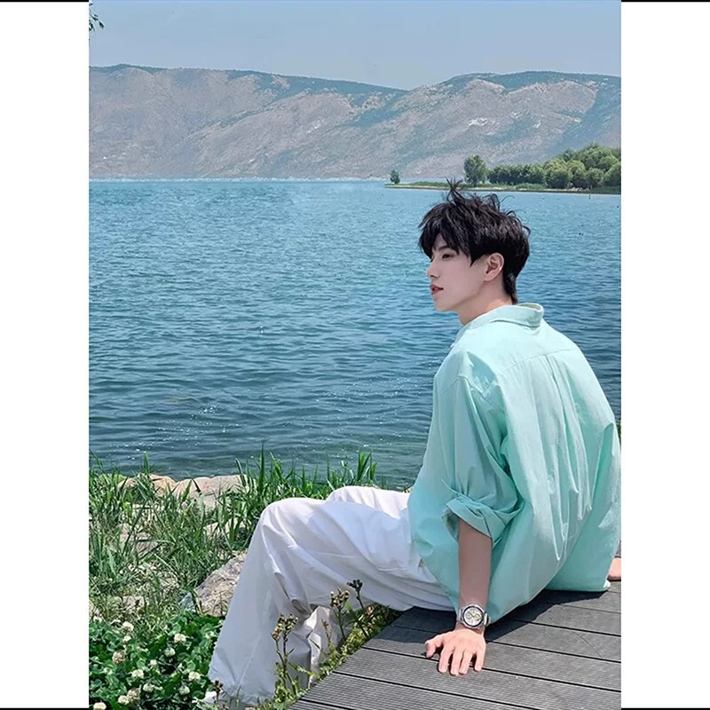 Mint green long-sleeve shirt for men, clean-fit, youthful and sunny style, summer vacation travel sun protection jacket Mint green long-sleeve shirt for men, clean-fit, youthful and sunny style, summer vacation travel sun protection jacket