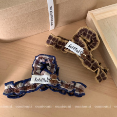 学院风格子小熊抓夹森系少女布艺发抓鲨鱼夹秋冬新款盘发夹子发饰