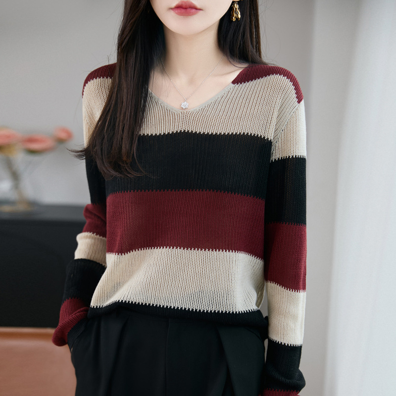 2025年早秋新款精纺羊毛V领针织衫长袖女镂空拼色条纹宽松打底衫|undefined