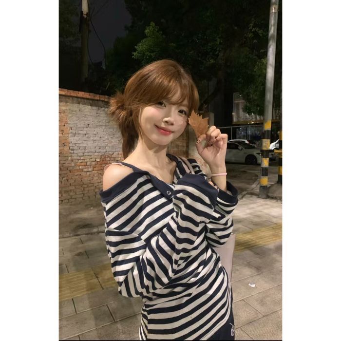 新款现货韩系条纹假两件一字肩长袖t恤女秋季慵懒甜辣妹上衣露肩|undefined