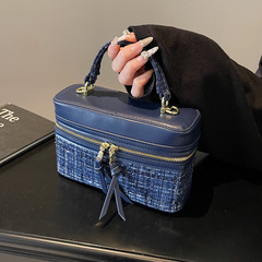 バッグの女性バッグの編み物バッグのつなぎ合わせは色の手提げの箱の包みにぶつかって2025新型の韓国版の洋気のシングル肩の斜めのバッグの潮にまたがります。