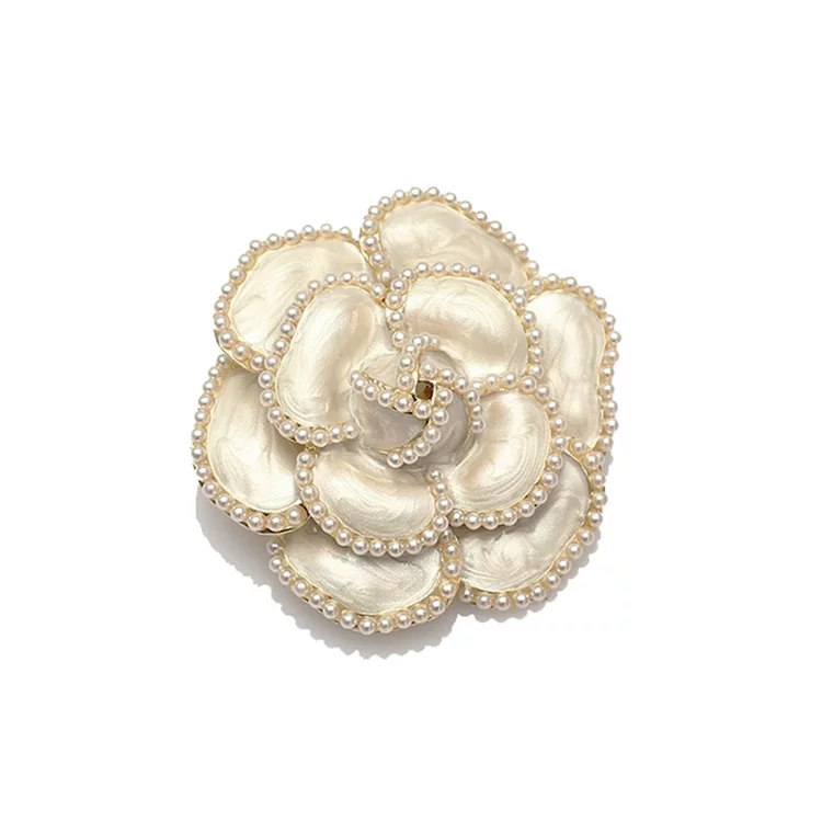 Гребень кузнец Mountain Tea Lapel Pin Brooch, стиль ретро Camellia, эмаль и имитация жемчуга, 4.6 см