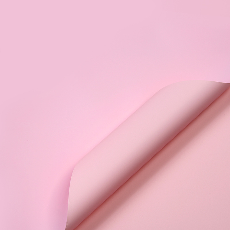 Li Zhiran Papel Ouya impermeable bicolor 56*56 Apertura de la canasta de flores Material Ramo Papel de embalaje al por mayor Spot