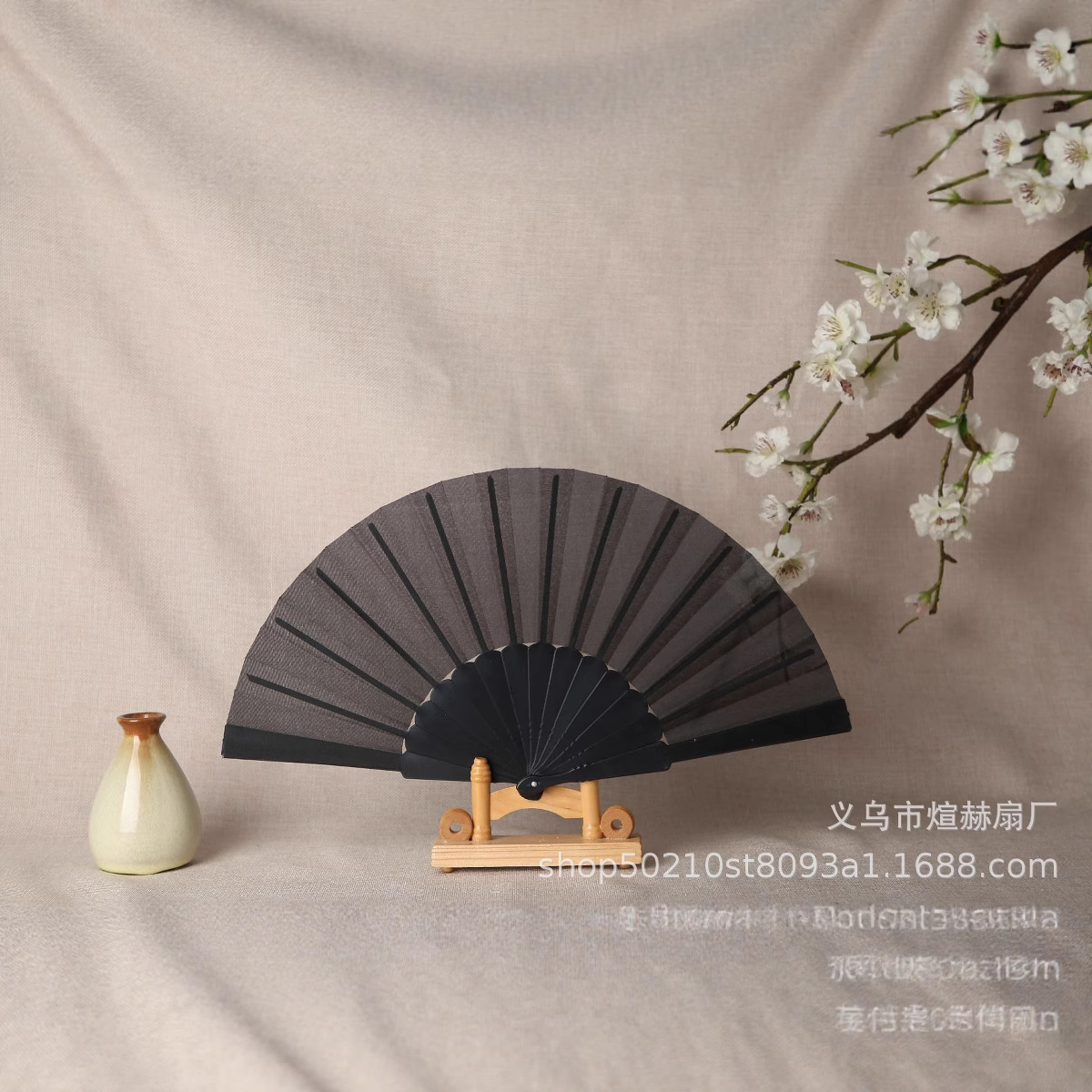 Color puro comercio exterior clásico blanco plano plástico para mujer abanico plegable abanico plegable fabricante de baile al por mayor abanico de verano