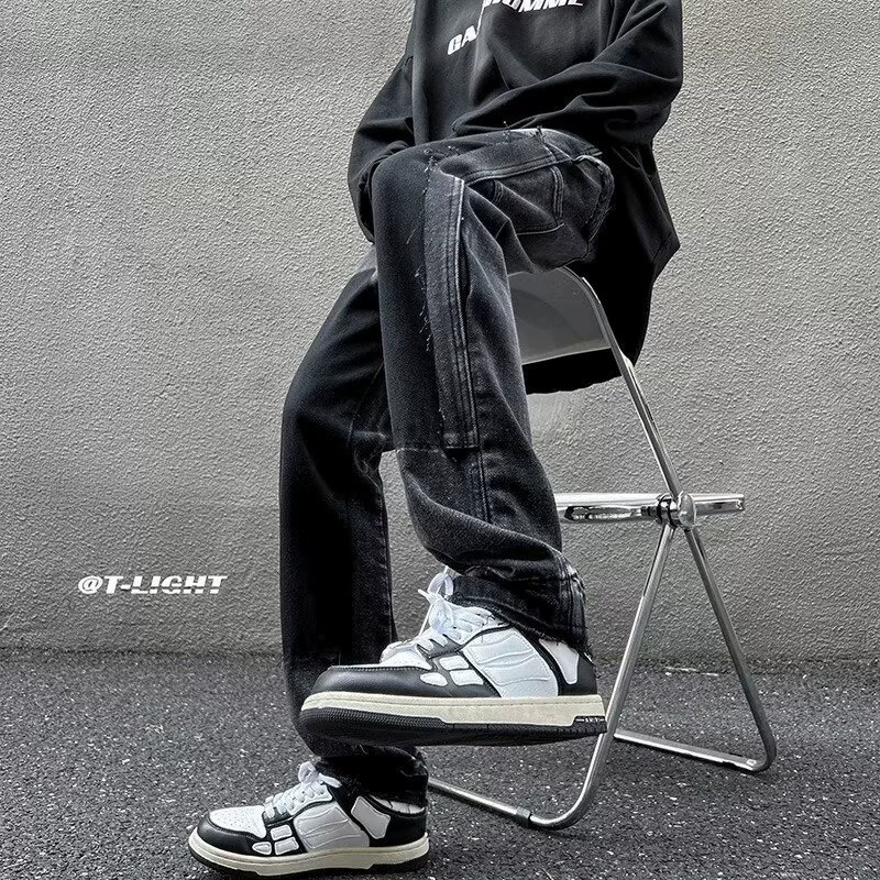 Small design trousers, black jeans, European style, trend of season, slim fit, loose straight fit