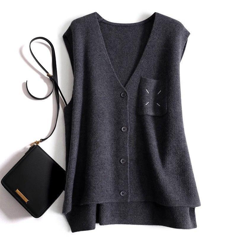 Plus-size layered V-neck vest knitted cardigan 2026 spring/autumn thin loose versatile sleeveless sweater top