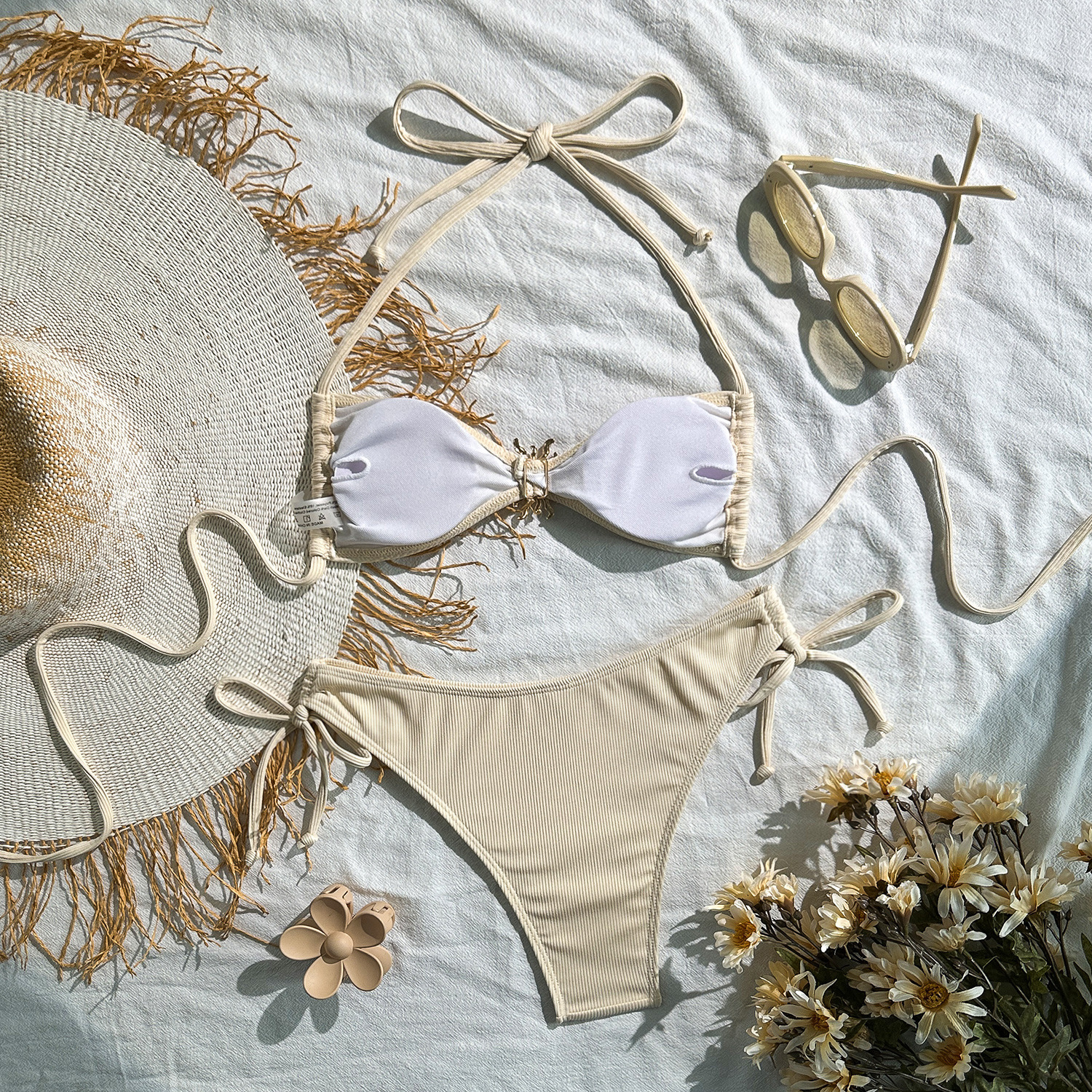 Elegantes, hochgeschnittenes, aprikosenfarbenes Bikini-Set, 3-teilig, sexy und dehnbar, aus weichem Stoff, ideal für Strandurlaub._voghion.com