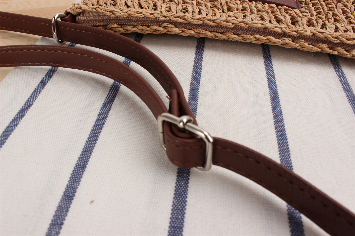 Women'S Gender Women's Small Spring&summer Straw Solid Color Vacation Square Zipper Straw Bag