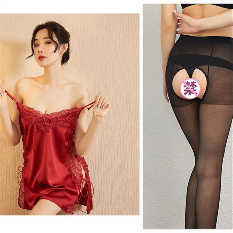 버건디 (사이드 스커트 + 속옷) + 검은 양말