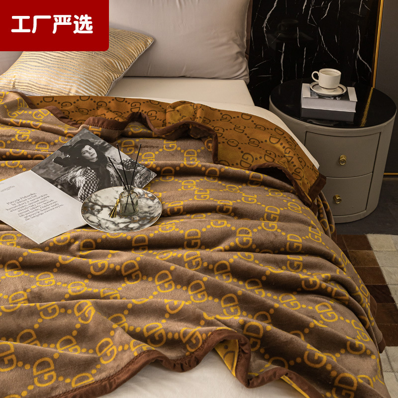 二重の毛布を厚くして保温します。