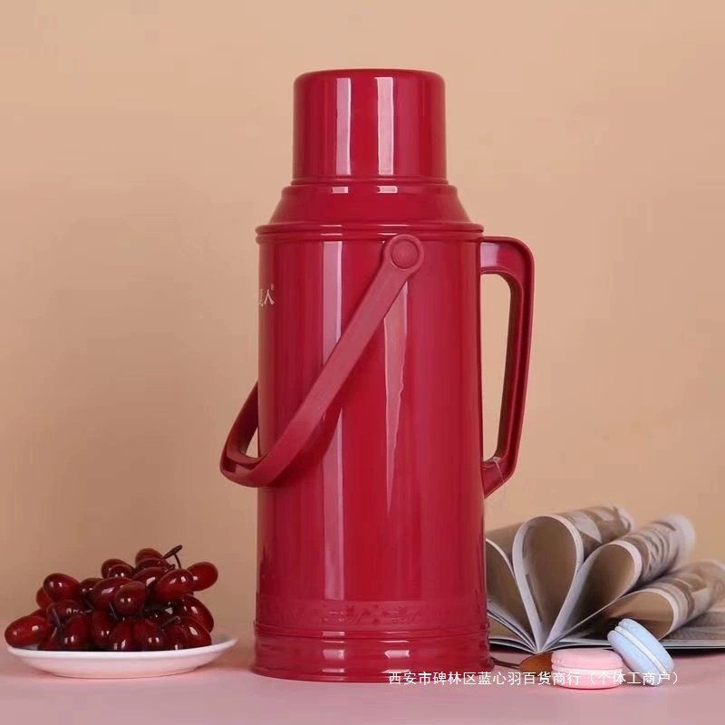 Plastic capacious thermos for home use, glass liner for elementary school students