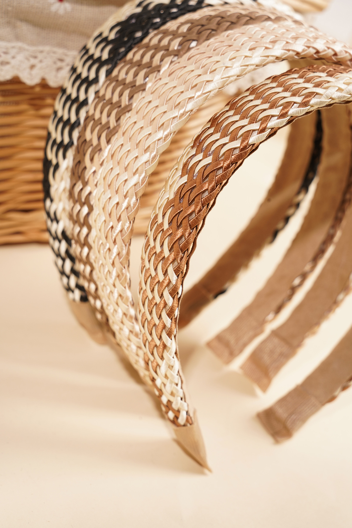 120g Weight Hair Band Hair Accessories Type 1 Piece Quantity Casual, Daily Occasion Plastic, raffia Material Color Block Pattern All Seasons Season Women's Gender Sweet, Pastoral Style Sweet Pastoral Women's Color Block Plastic Raffia Hair Band 7