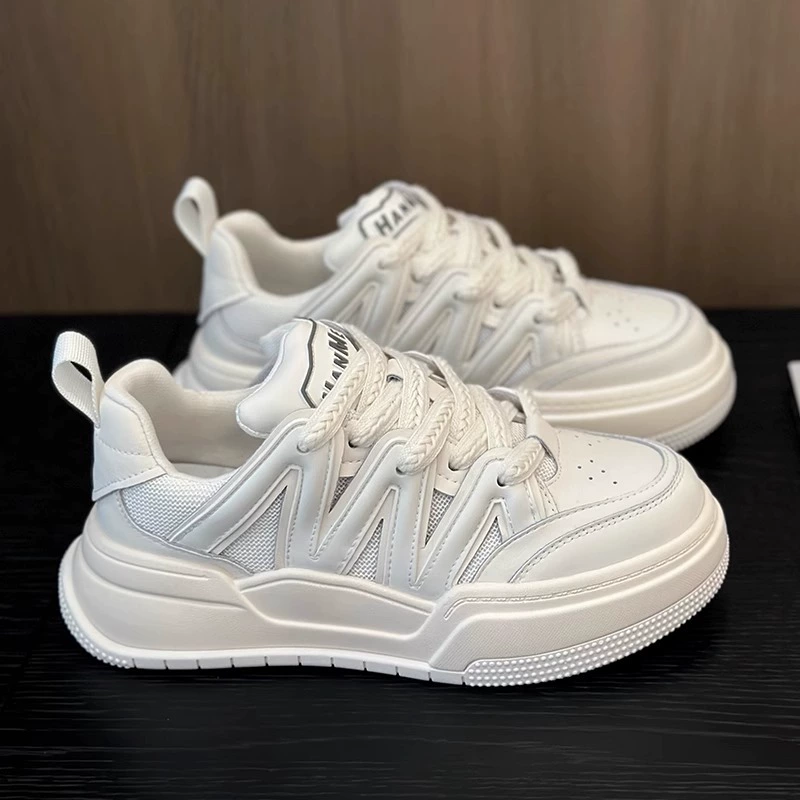 Женские кроссовки на толстой подошве из натуральной кожи, белые, 2025 года, новые, дышащие, сетчатые, универсальные, повседневные, модные, увеличивающие рост, спортивные, серебристые.