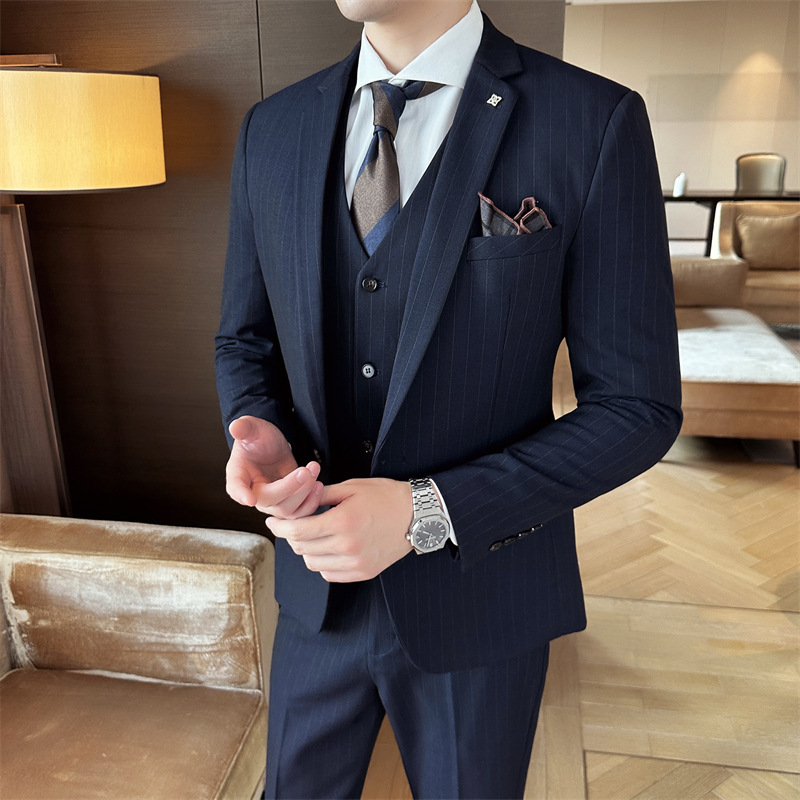 High-grade blue (suit + vest + trousers)