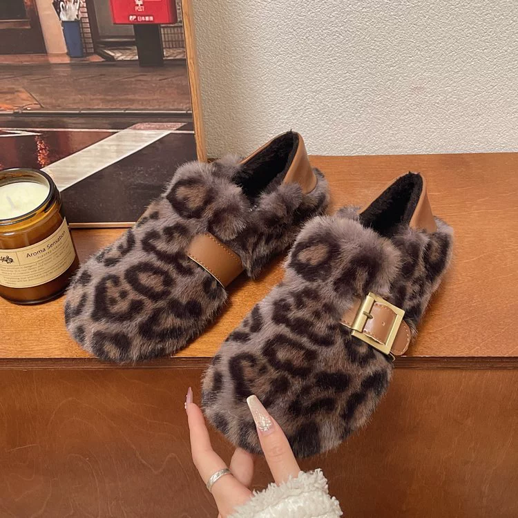Леопардовые меховые туфли женская повседневная модная удобная бобовая обувь 2024 осень и зима новая плоская подошва бархатная теплая хлопчатобумажная обувь