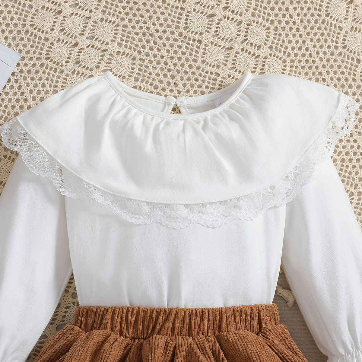 Girls Lace Top And Corduroy Skirt Set For Autumn Outfits_voghion.com