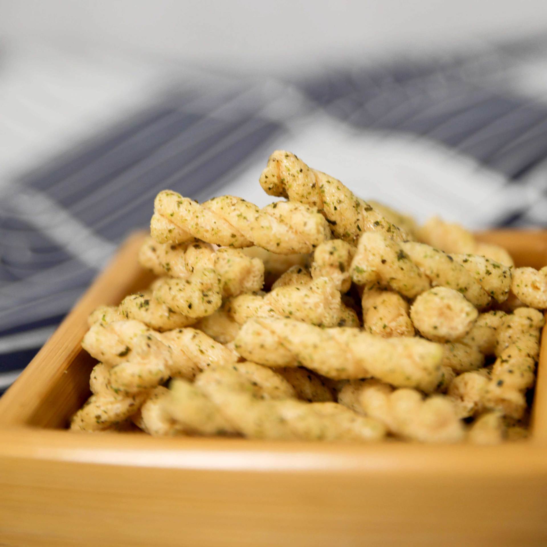 5 pounds large package Crispy Corn Sticks Hollow Potato Chips Potstickers KTV Tea Room Chess Room Haidilao Same Style Snacks and Snacks