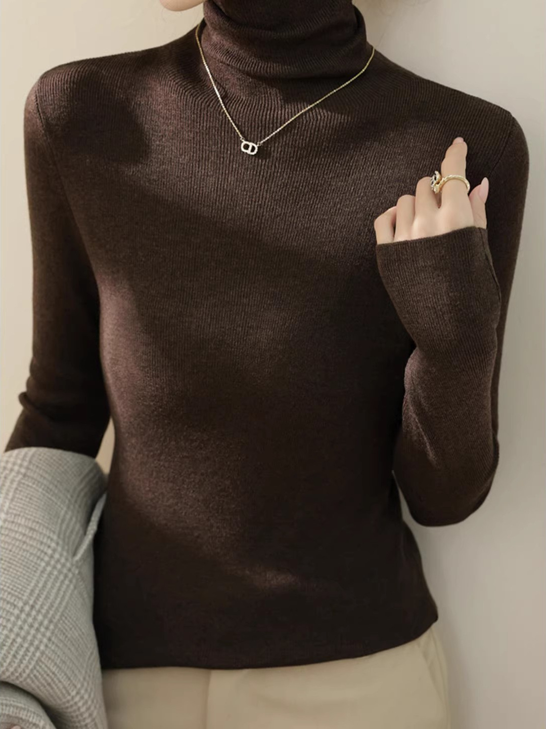 Woolen green sweater