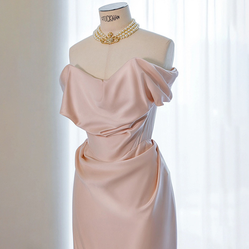 Pink Evening Dress One-Shoulder French Simple Satin Niche Dressing Gown Elegant Banquet Celebrity Engagement Toast Dress for Women Pink Evening Dress One-Shoulder French Simple Satin Niche Dressing Gown Elegant Banquet Celebrity Engagement Toast Dress for Women