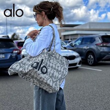 �پW �F؛���ذ�Ů������㼑��Lalo�μ������٤��������LOGO