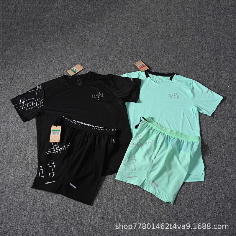 Quick-Drying Sports Suit for Men in Summer, Breathable Running and Fitness Short-Sleeved Shorts Two-Piece Set, Loose Casual Ice Silk Thin Style Quick-Drying Sports Suit for Men in Summer, Breathable Running and Fitness Short-Sleeved Shorts Two-Piece Set, Loose Casual Ice Silk Thin Style