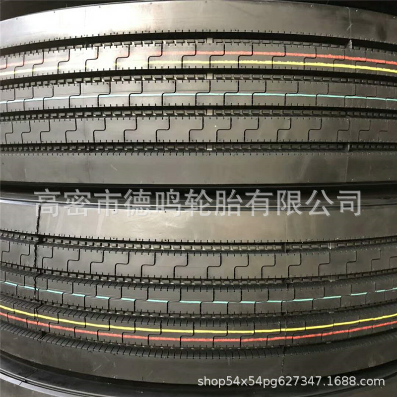 Los fabricantes venden neumático de camión 265/70R19.5, camión vacío neumático de alambre de acero 265 70 r19.5